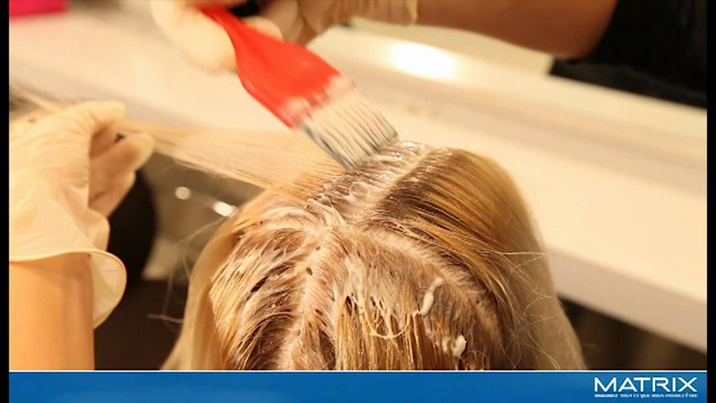 Как происходит окрашивание волос красителями