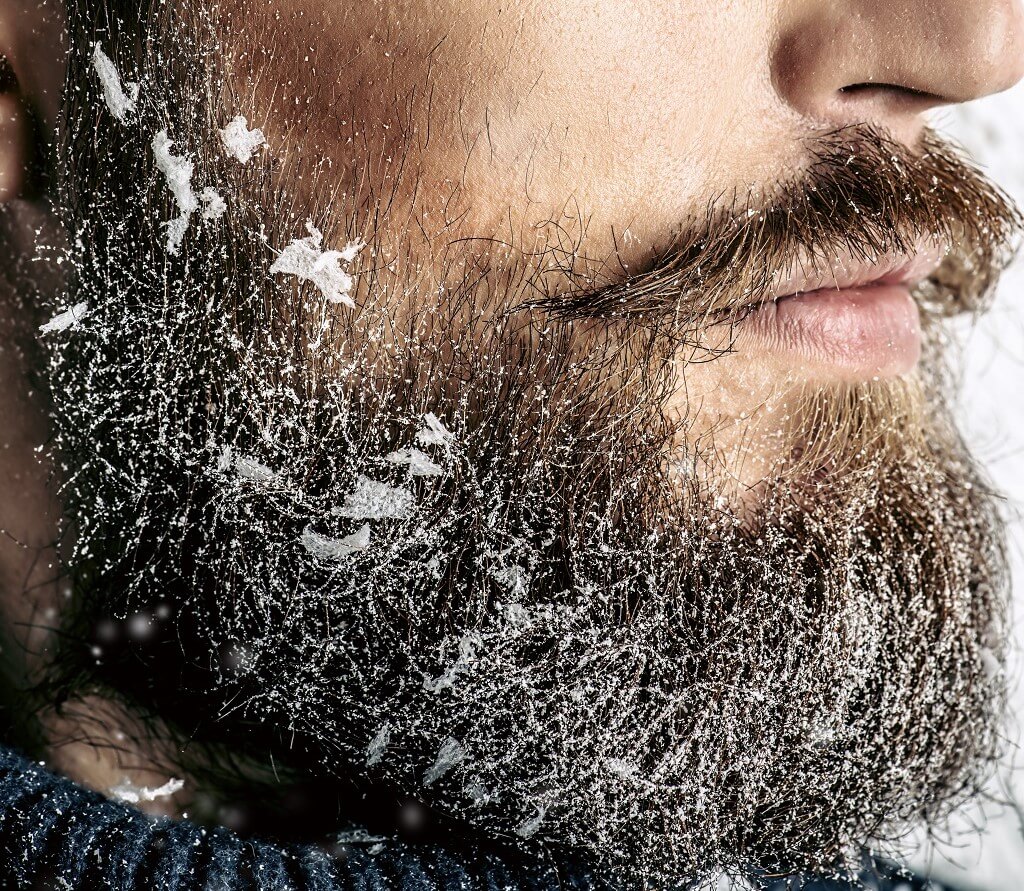 Почему кожа на бороде темнее