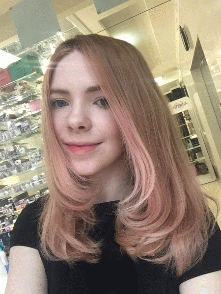 Вера Брежнева розовые волосы фото