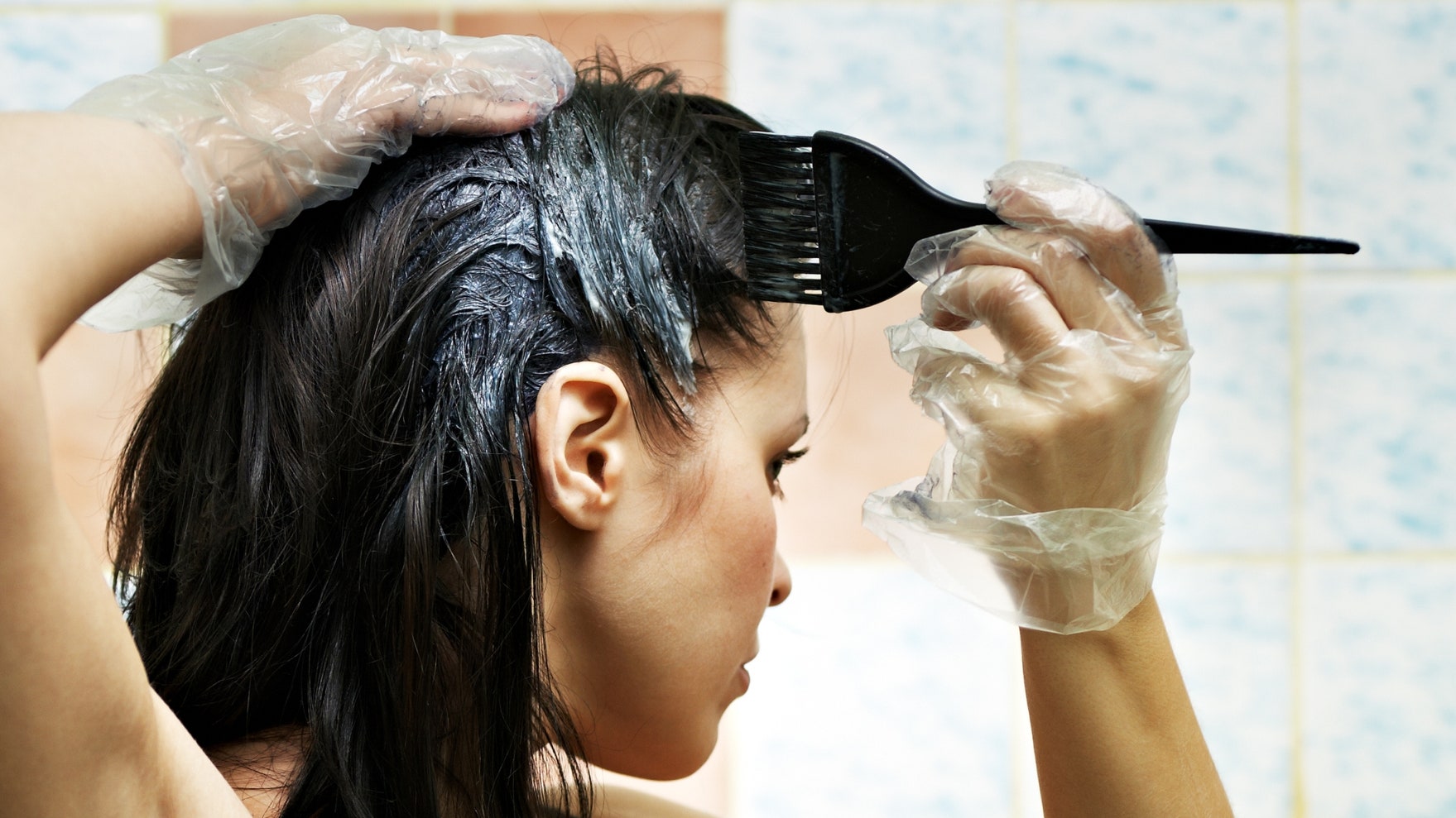 Как покрасить волосы в домашних условиях на затылке
