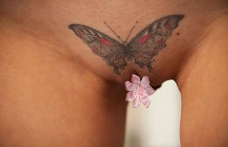 Интимная татуировка "Бабочка"