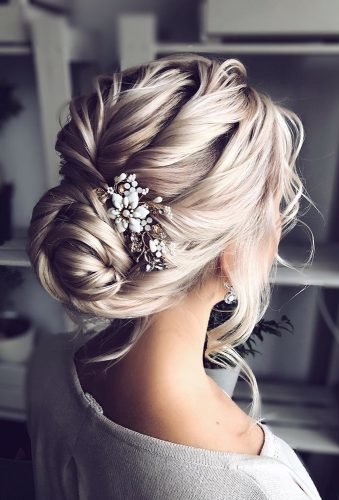 elegant wedding hairstyles swept blonde updo with accessories shiyan_marina